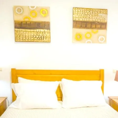 2 Bedrooms House With Shared Pool And Wifi At